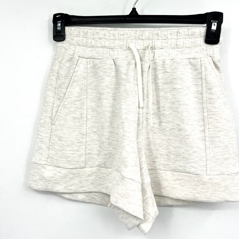 VARLEY Women's Atrium High Rise Shorts XS Ivory Marl 4.5" Inseam DoubleSoft NWT - Picture 4 of 12